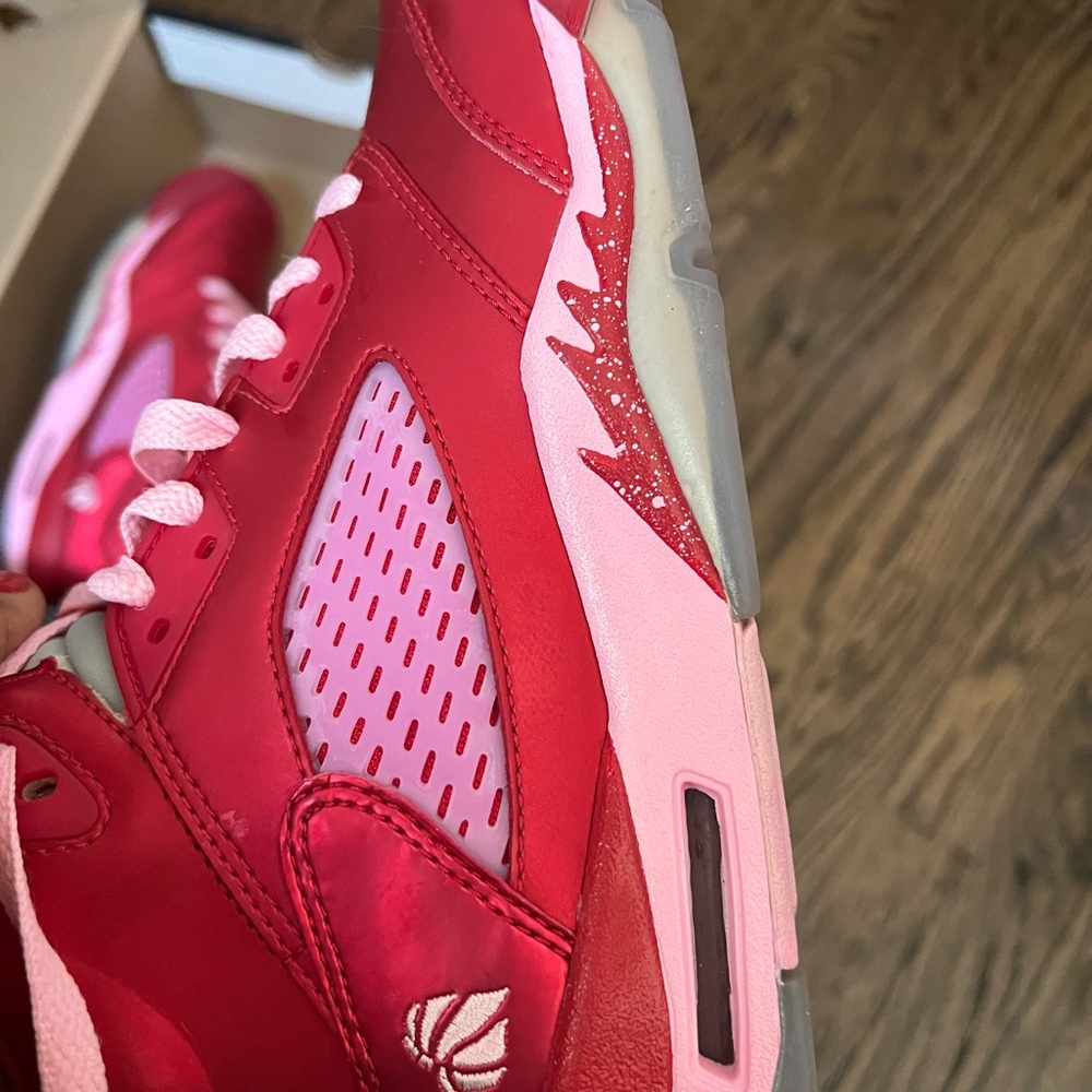 Jordan 5 Retro
Valentine's Day (GS)